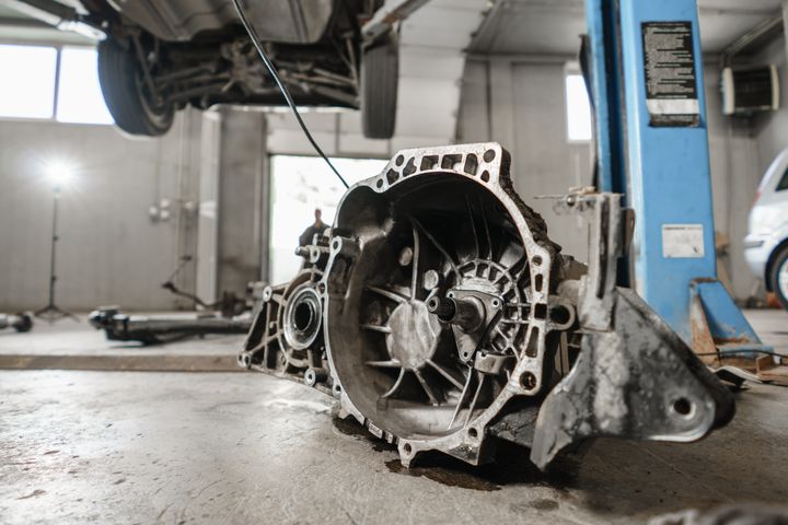 Transmission Replacement In Simi Valley, CA Transmission Replacement In Simi Valley, CA